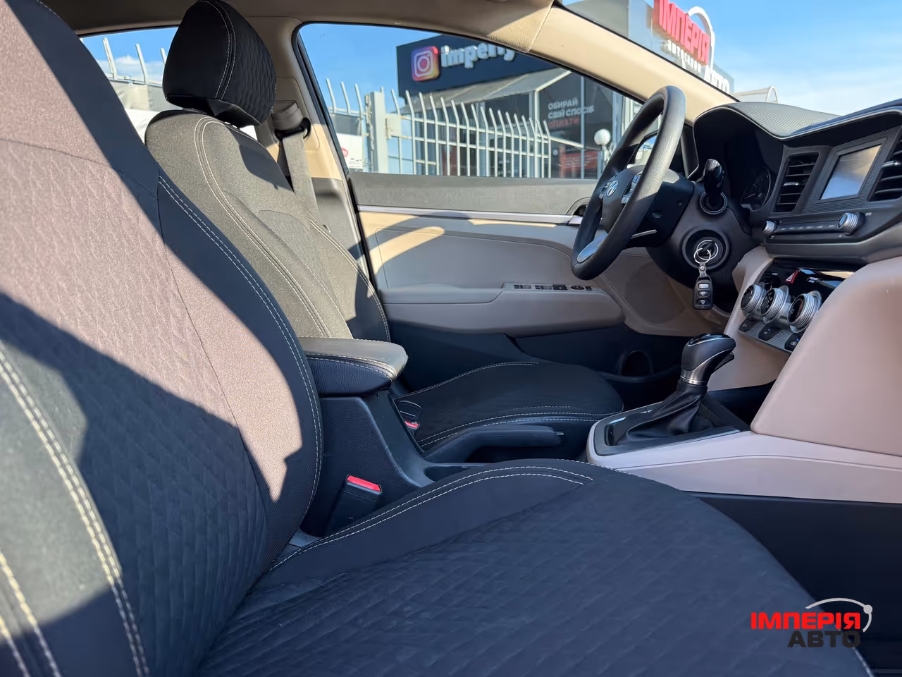 Hyundai Elantra - фото 6