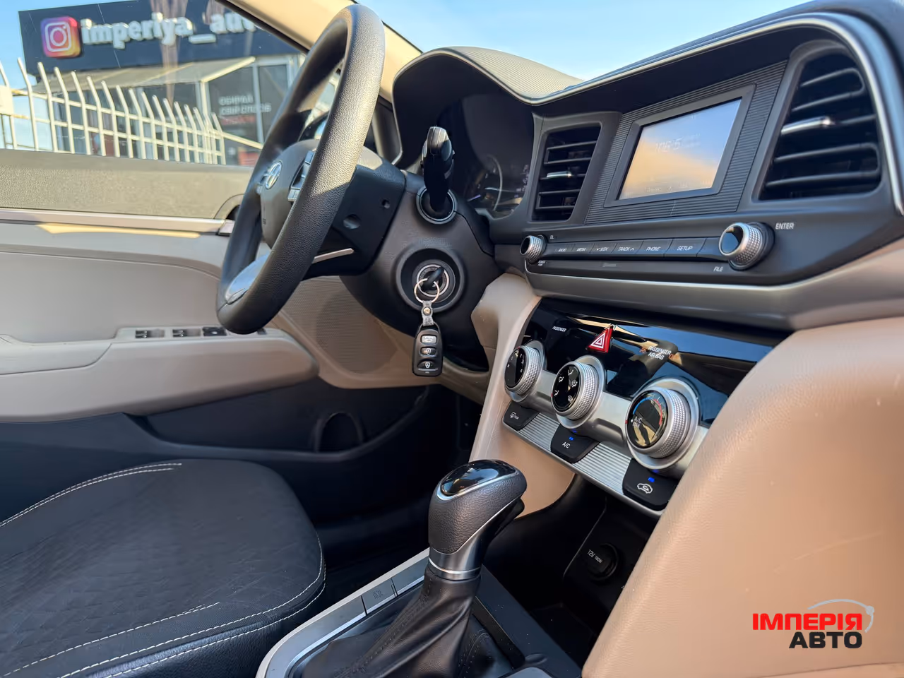 Hyundai Elantra - фото 7