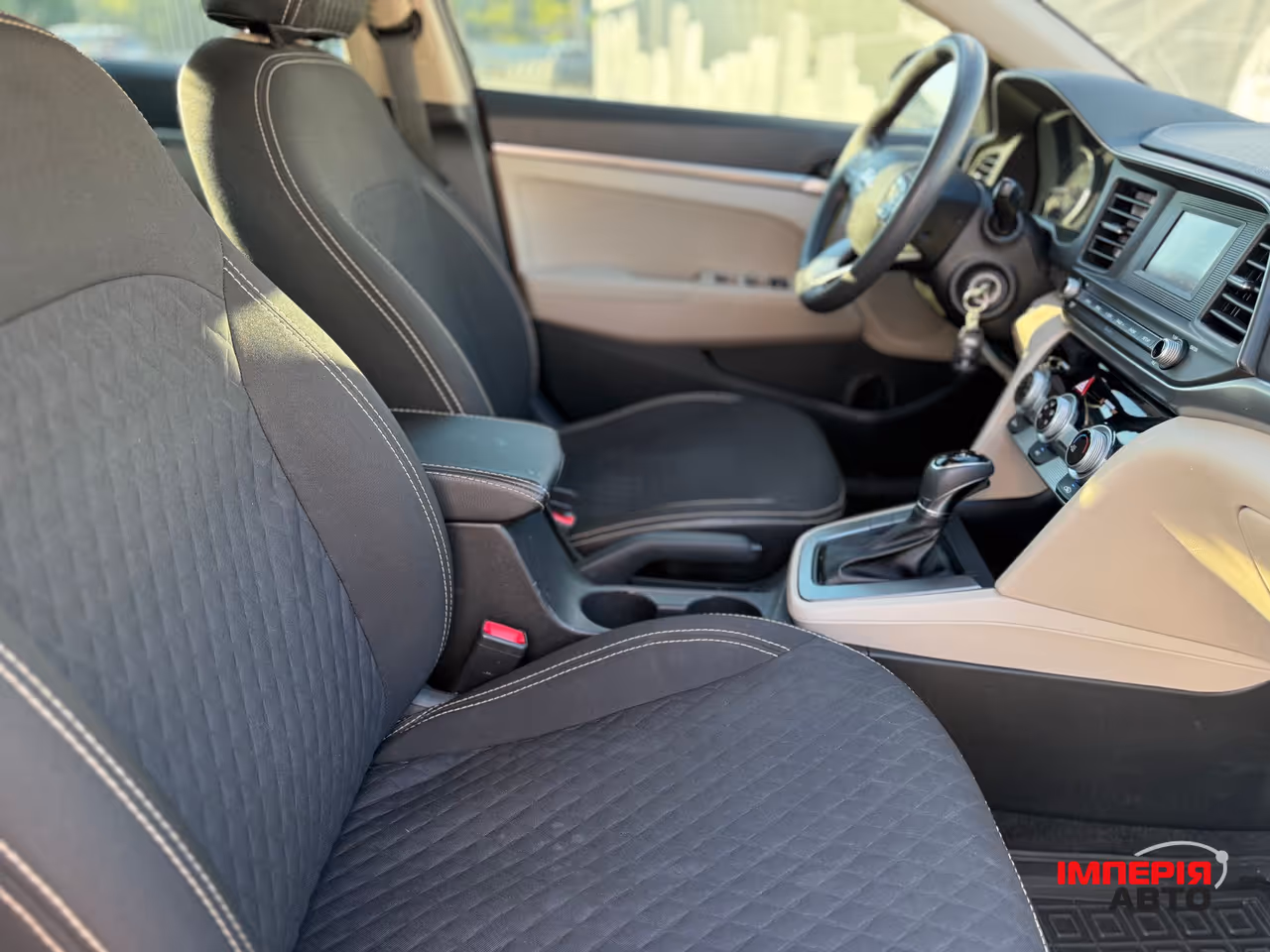 Hyundai Elantra - фото 13