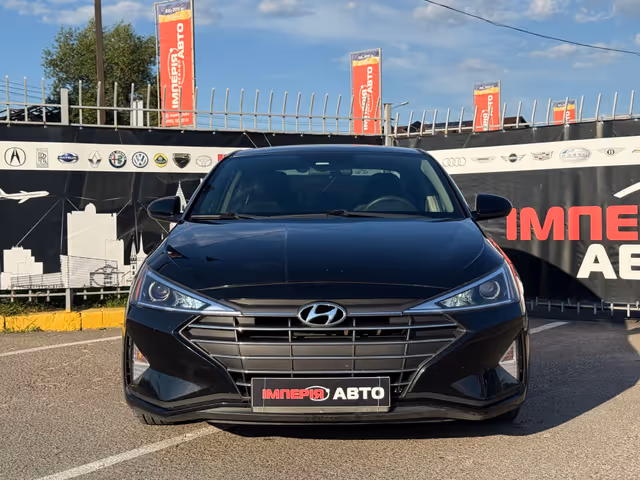 Hyundai Elantra - фото 3