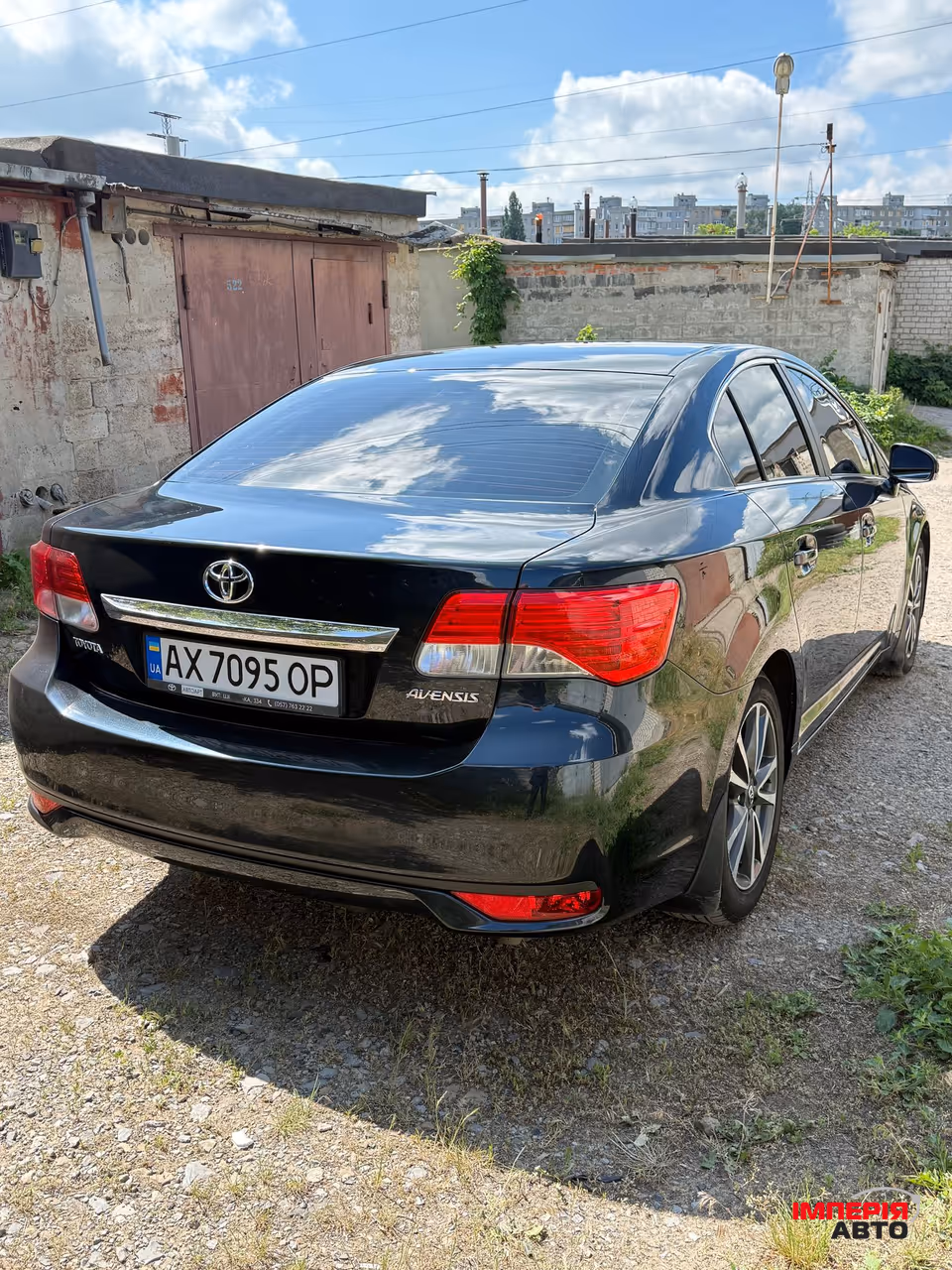 Toyota Avensis - фото 3