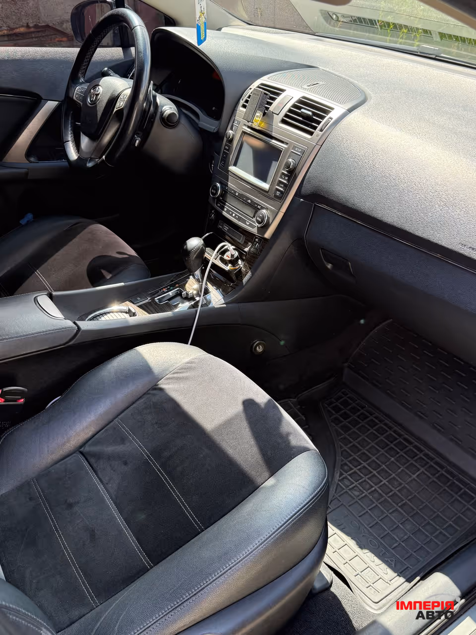 Toyota Avensis - фото 11