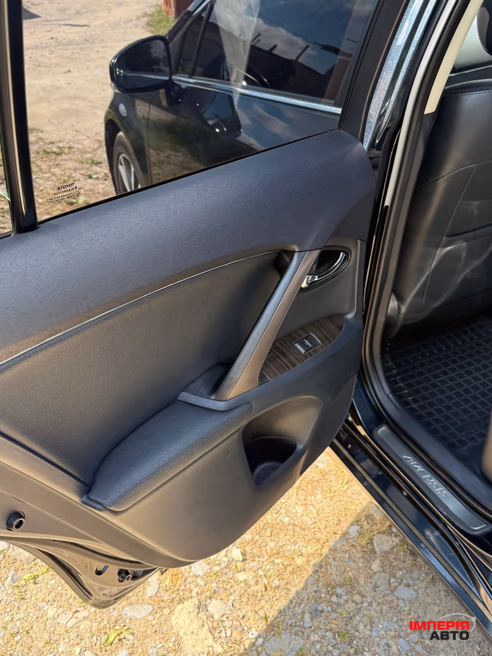 Toyota Avensis - фото 9