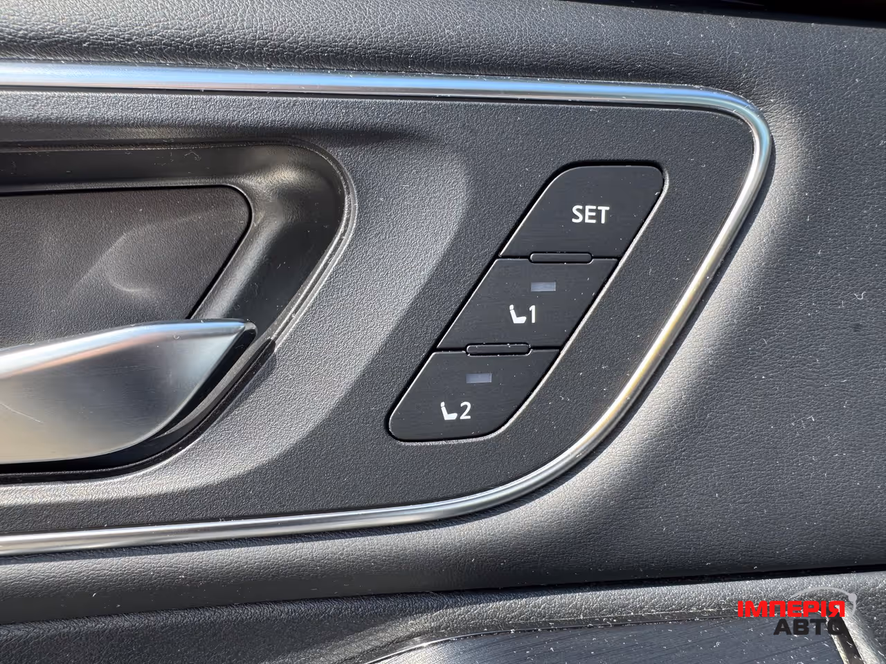 Nissan Rogue - фото 9