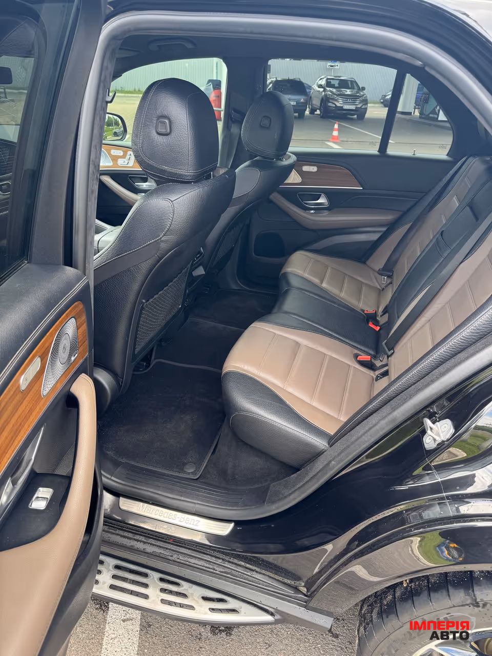 Mercedes-Benz GLE - фото 12