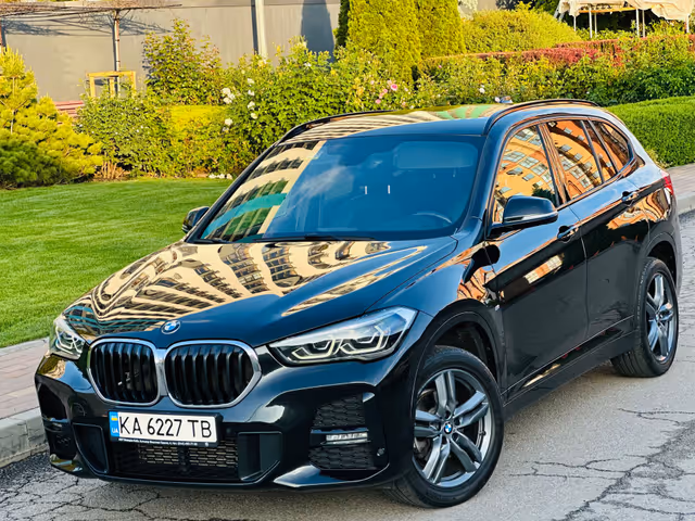 BMW X1 - фото 2