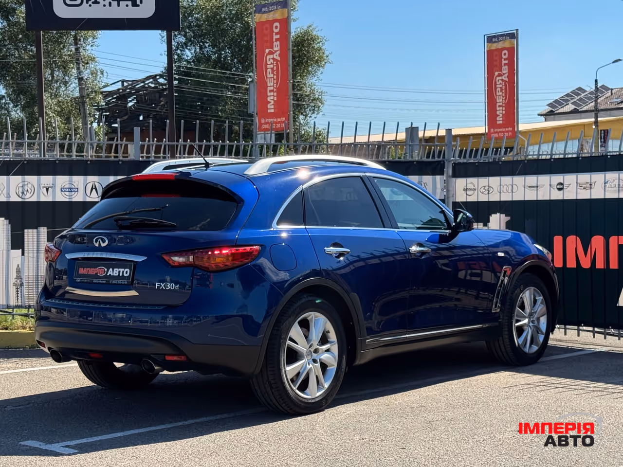 Infiniti FX - фото 6
