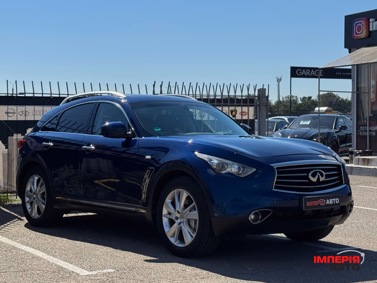 Infiniti FX - фото 3