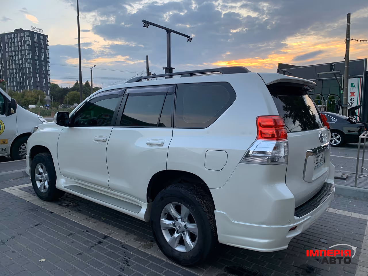 Toyota Land Cruiser Prado - фото 3