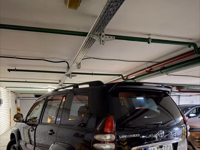 Toyota Land Cruiser Prado - фото 3