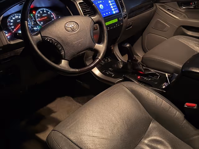 Toyota Land Cruiser Prado - фото 4