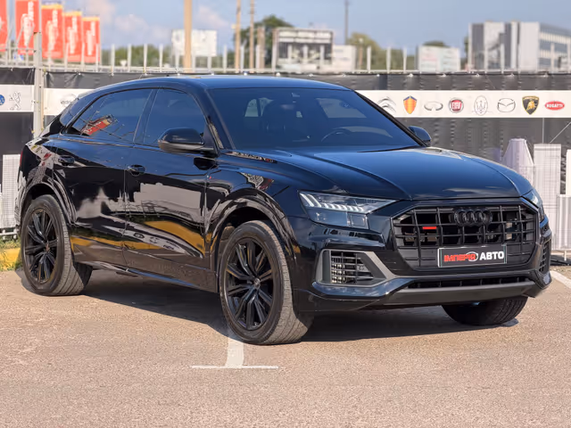 Audi Q8 - фото 3