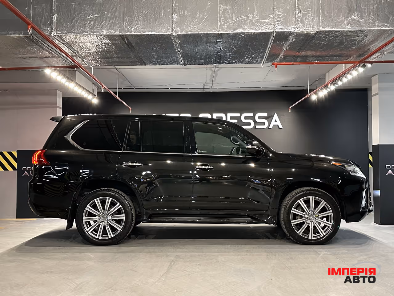 Lexus LX - фото 4