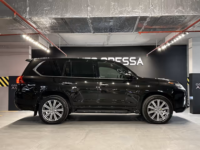 Lexus LX - фото 4