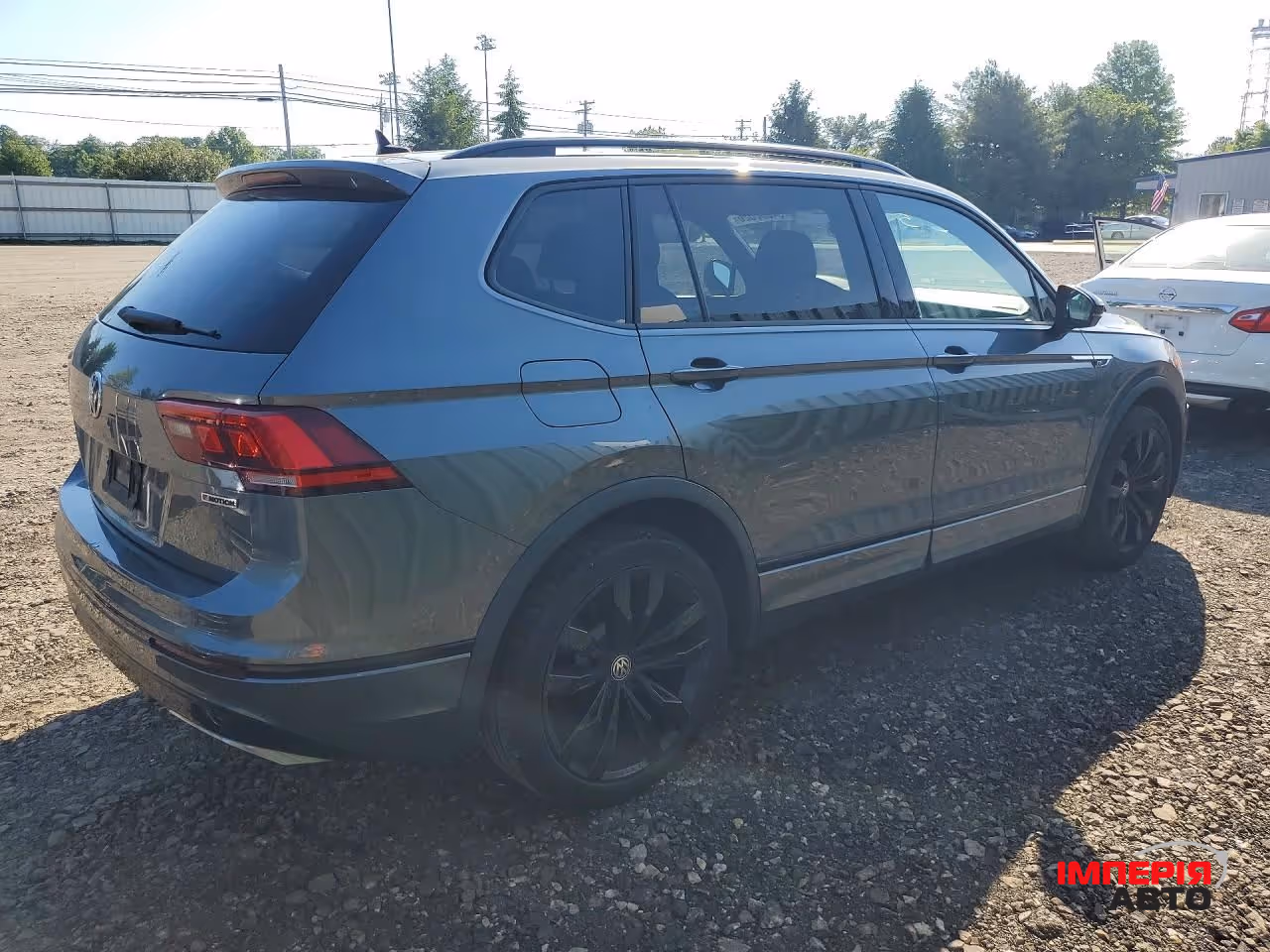 Volkswagen Tiguan - фото 4