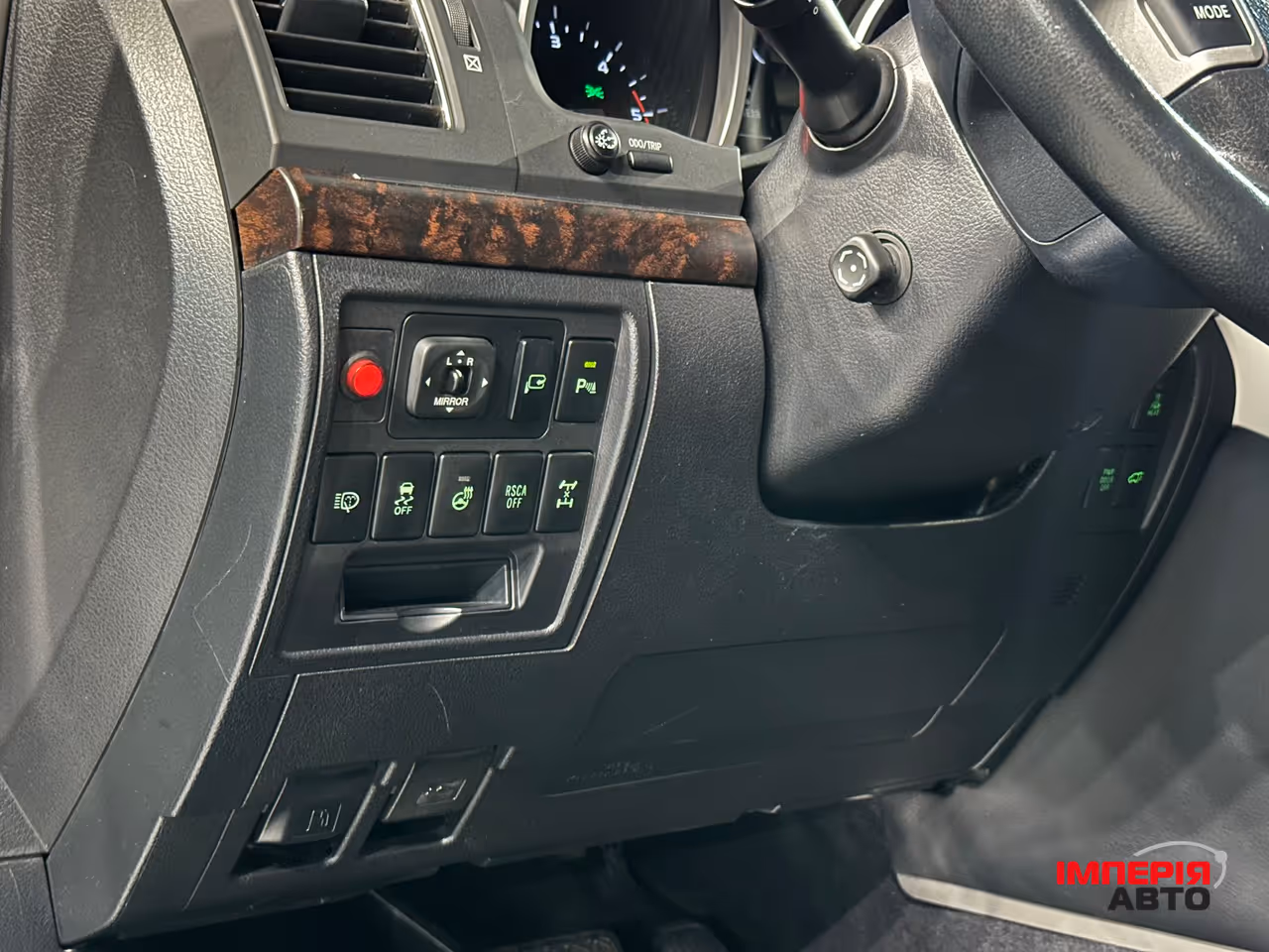 Toyota Land Cruiser - фото 12