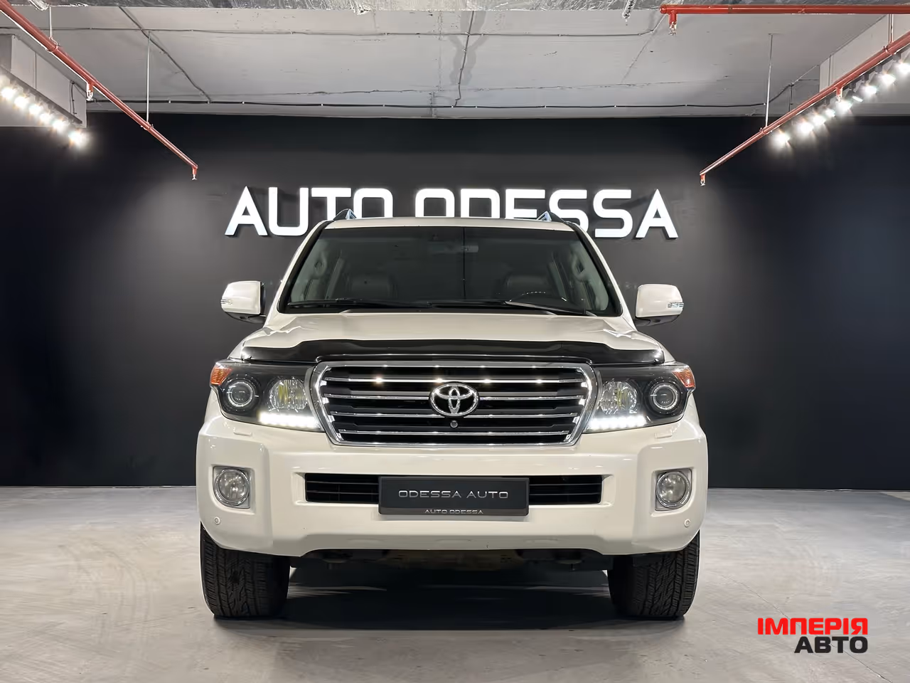 Toyota Land Cruiser - фото 1
