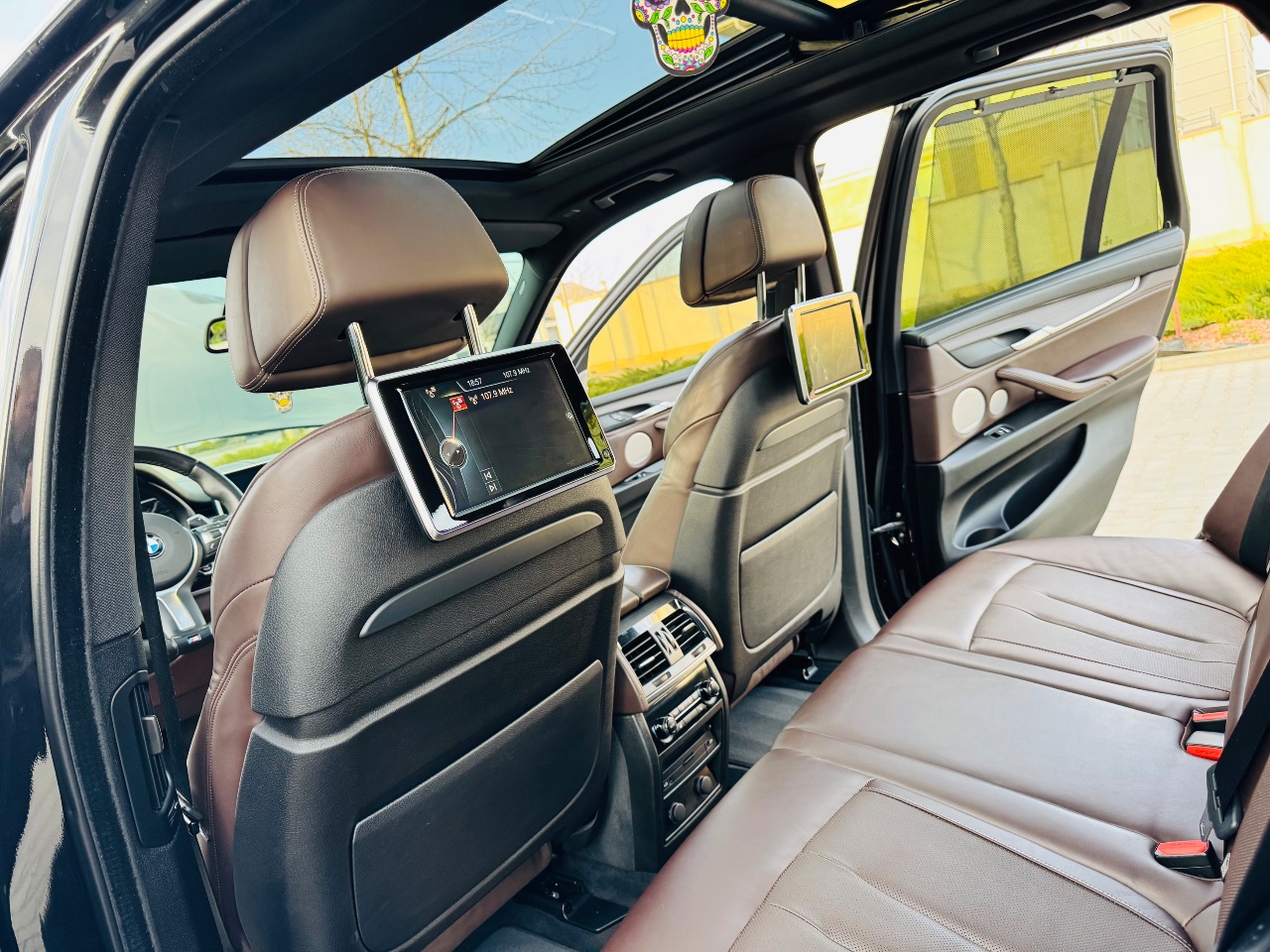 BMW X5 - фото 15