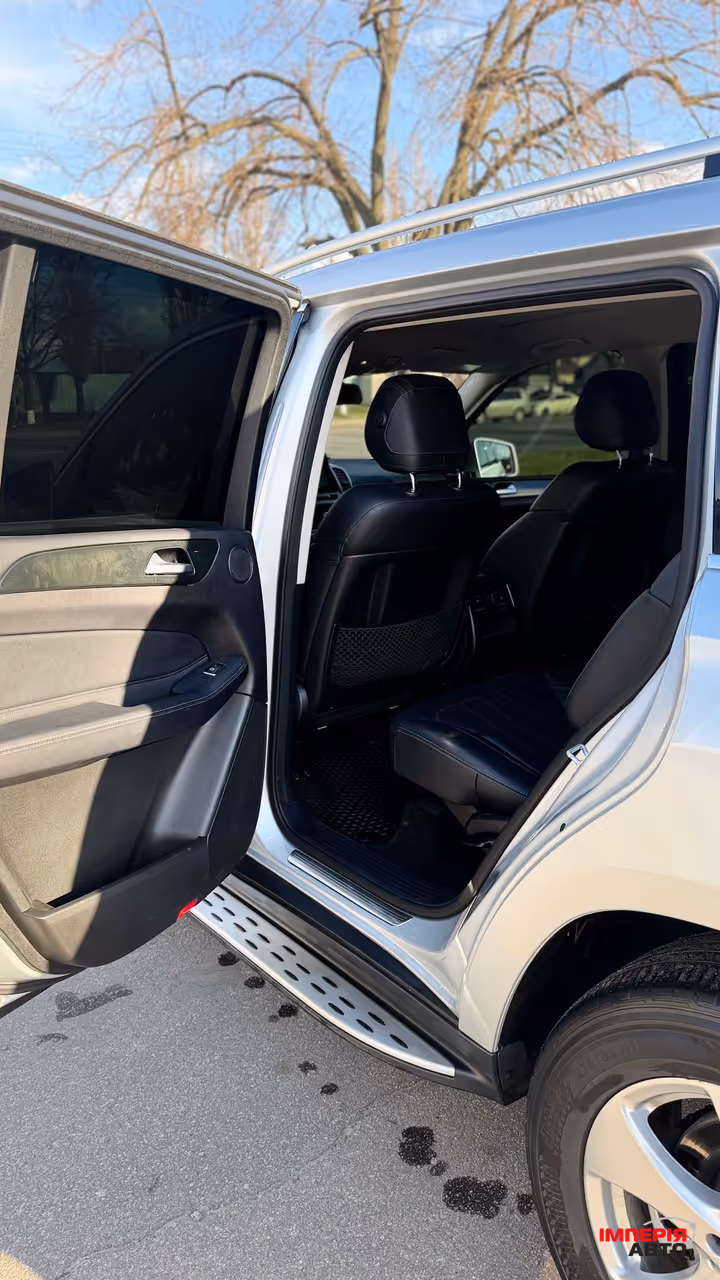Mercedes-Benz GLS - фото 15