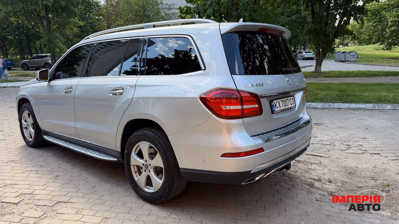Mercedes-Benz GLS - фото 6