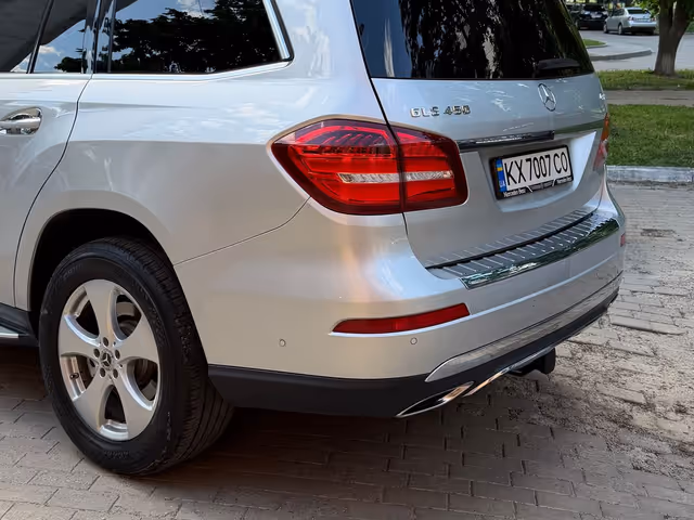 Mercedes-Benz GLS - фото 3