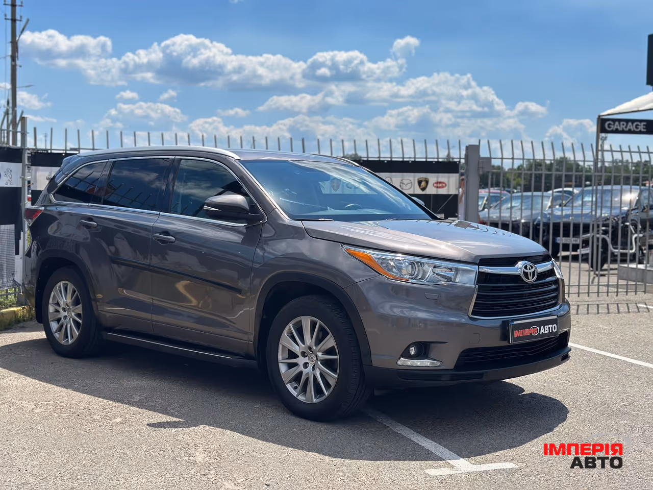 Toyota Highlander - фото 3