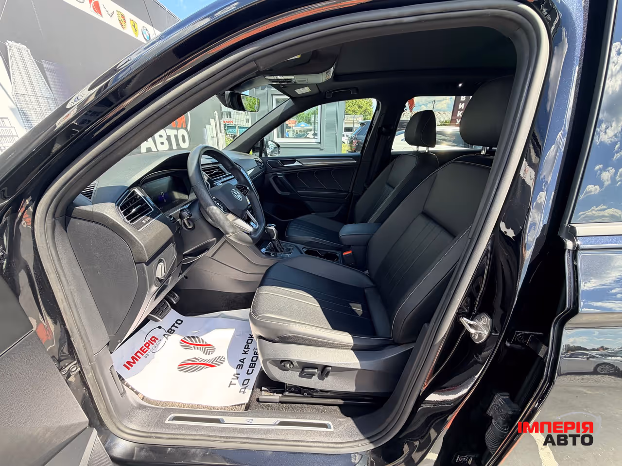 Volkswagen Tiguan - фото 10