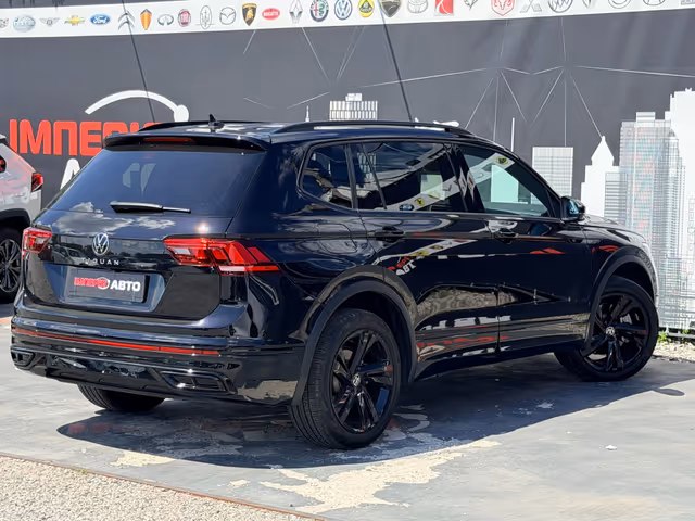 Volkswagen Tiguan - фото 5