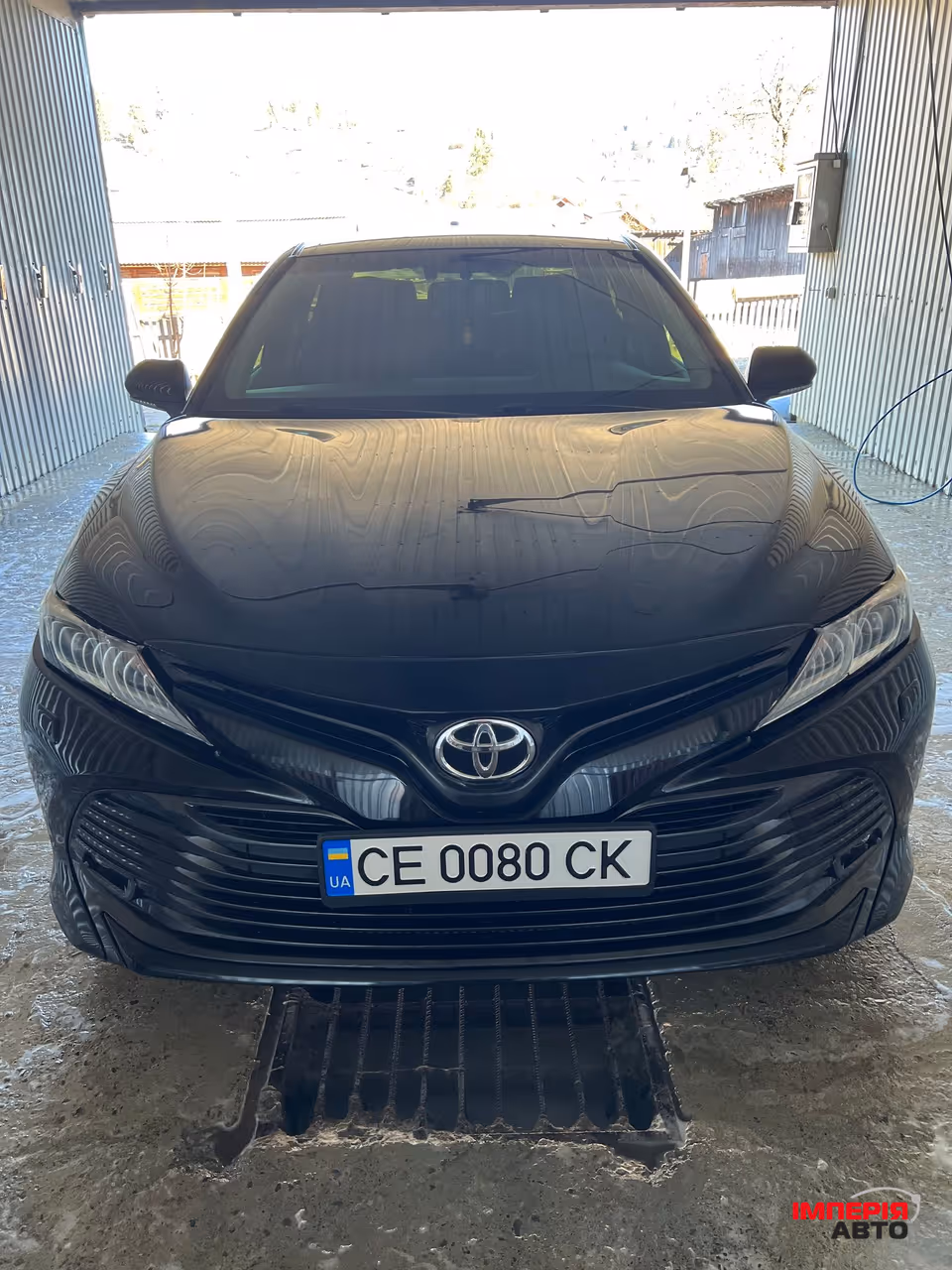 Toyota Camry - фото 2