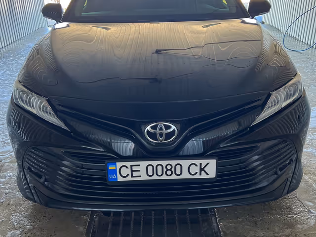 Toyota Camry - фото 2