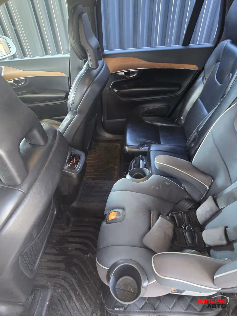Volvo XC90 - фото 15