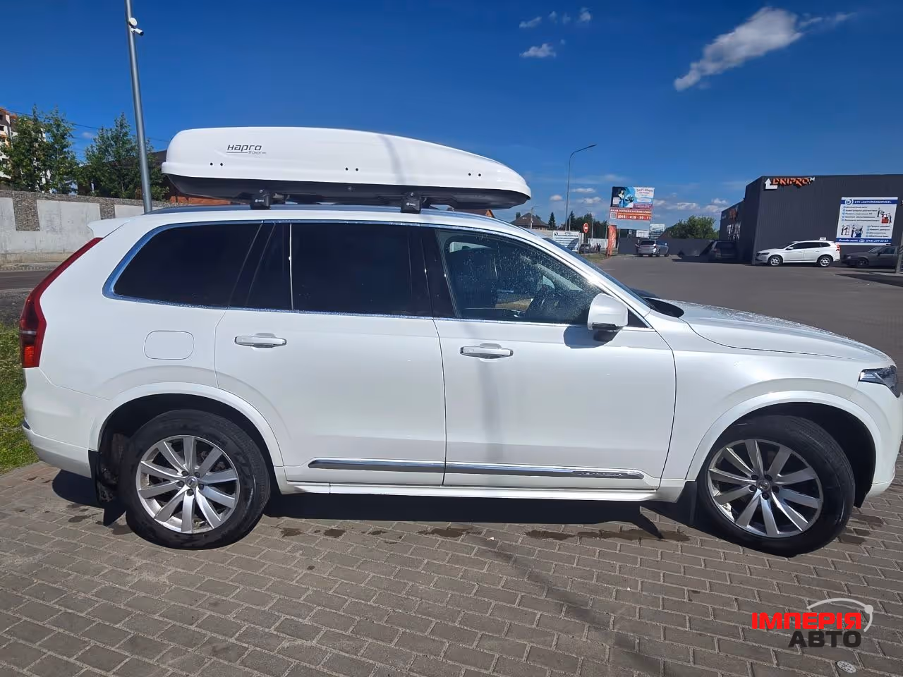 Volvo XC90 - фото 8