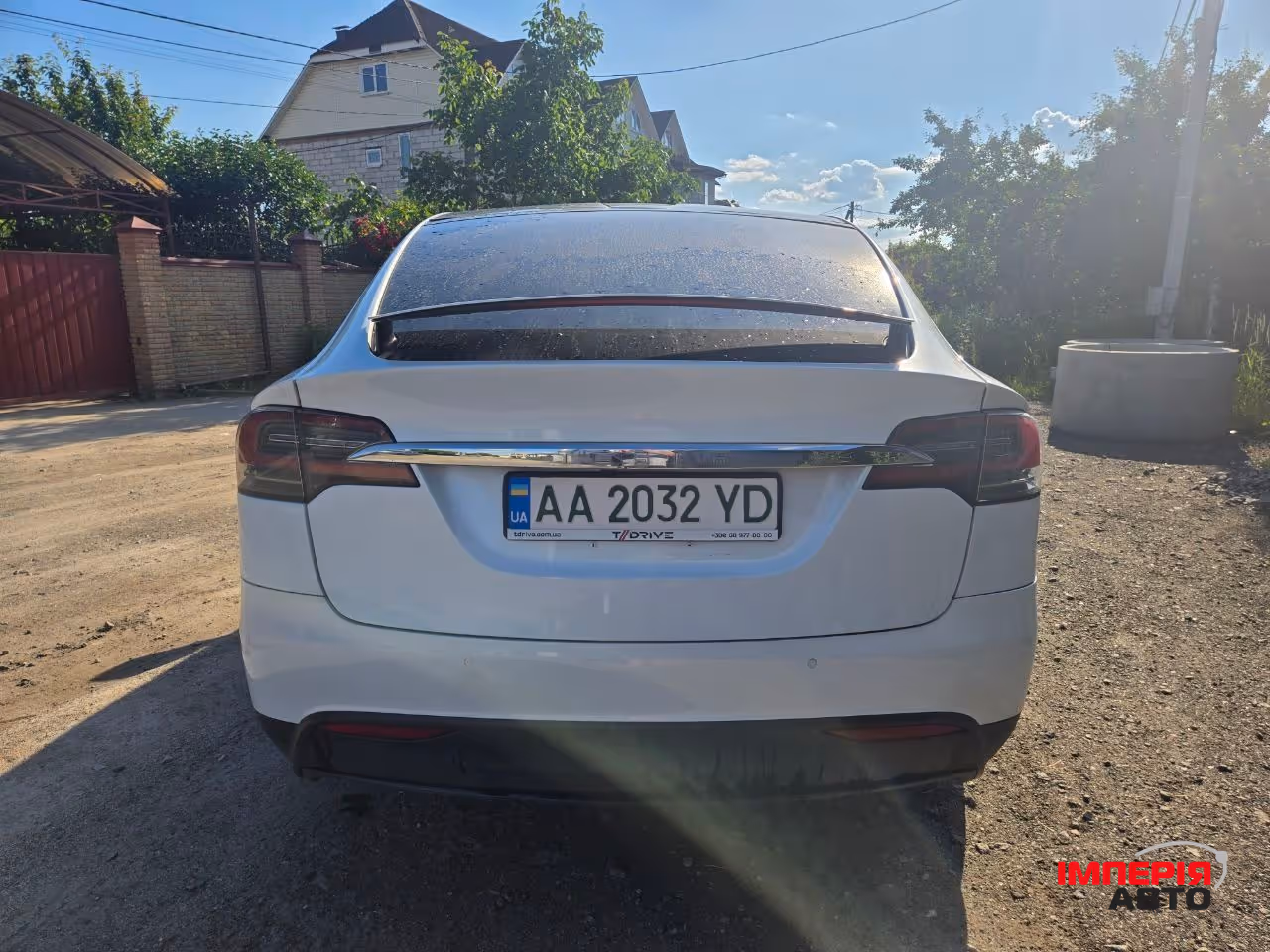 Tesla Model X - фото 10