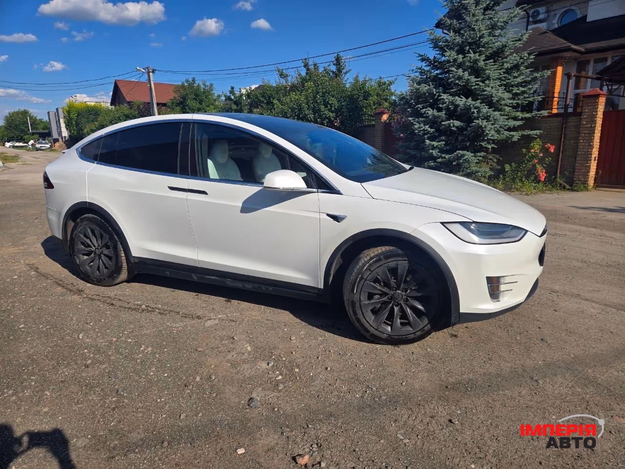 Tesla Model X - фото 9