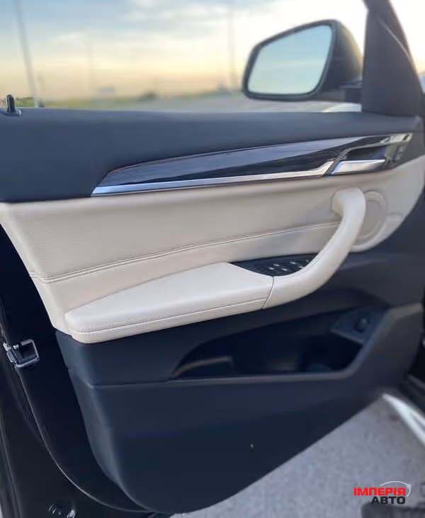 BMW X1 - фото 8