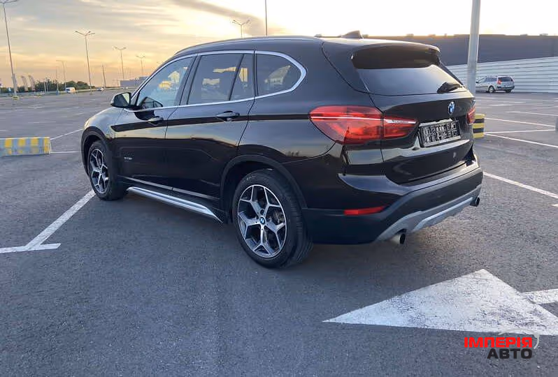 BMW X1 - фото 5