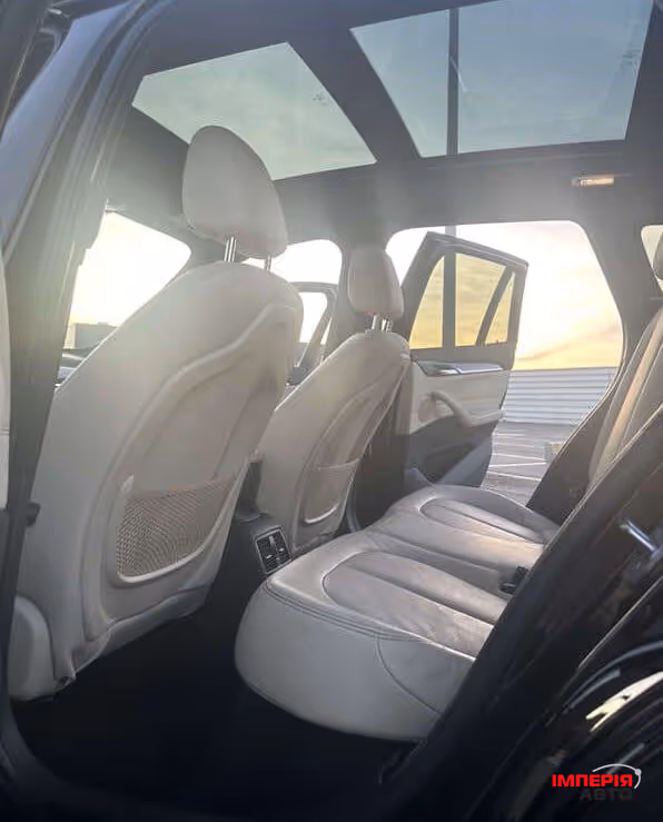 BMW X1 - фото 11