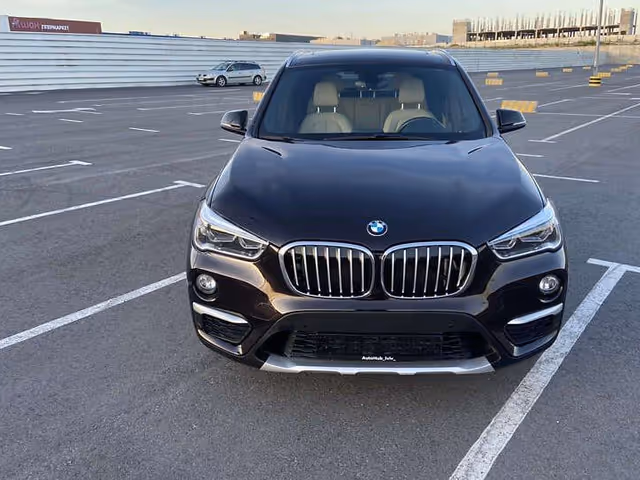 BMW X1 - фото 2