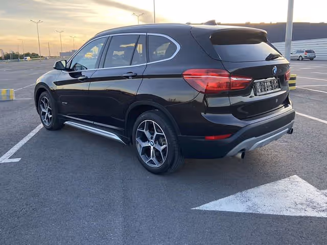 BMW X1 - фото 5