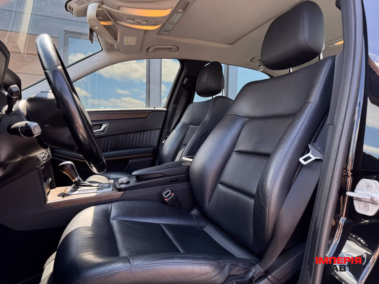 Mercedes-Benz E-Класс - фото 32