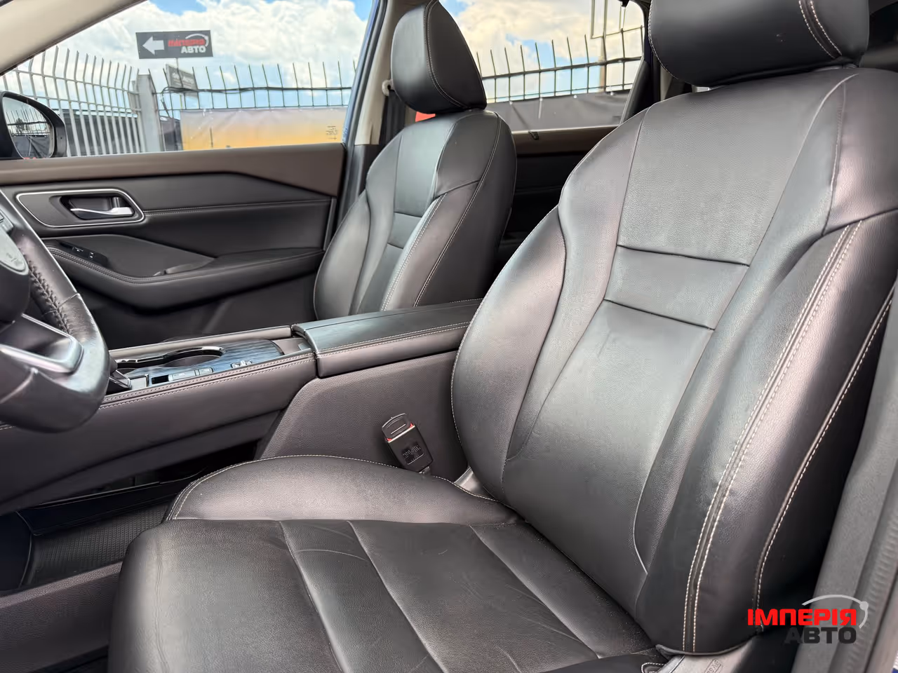 Nissan Rogue - фото 12