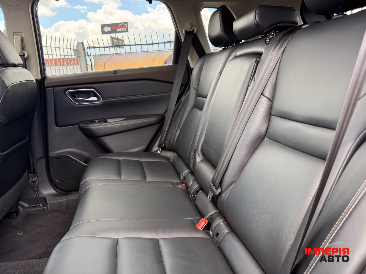 Nissan Rogue - фото 11