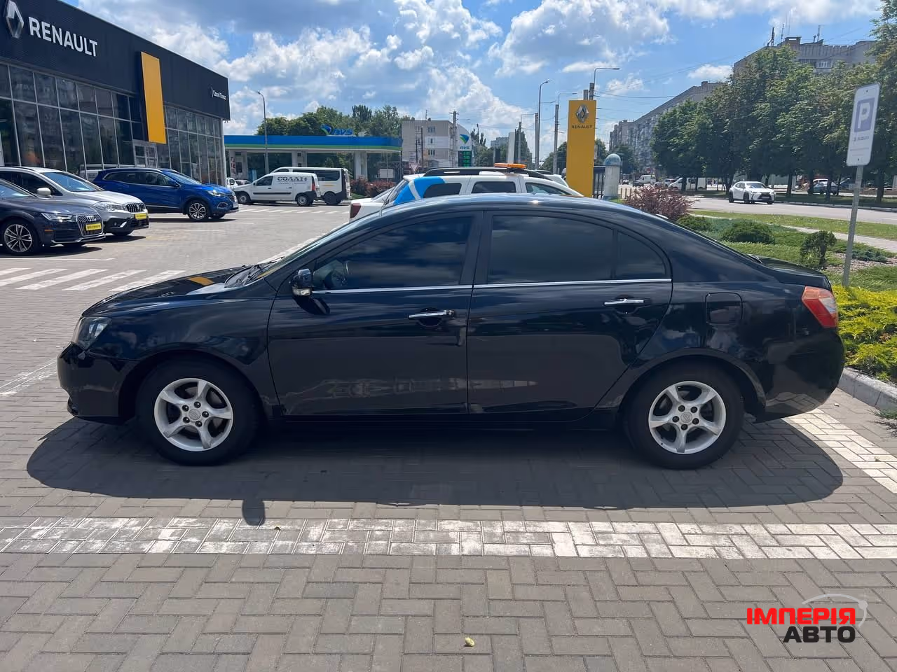 Geely Emgrand EC7 - фото 12