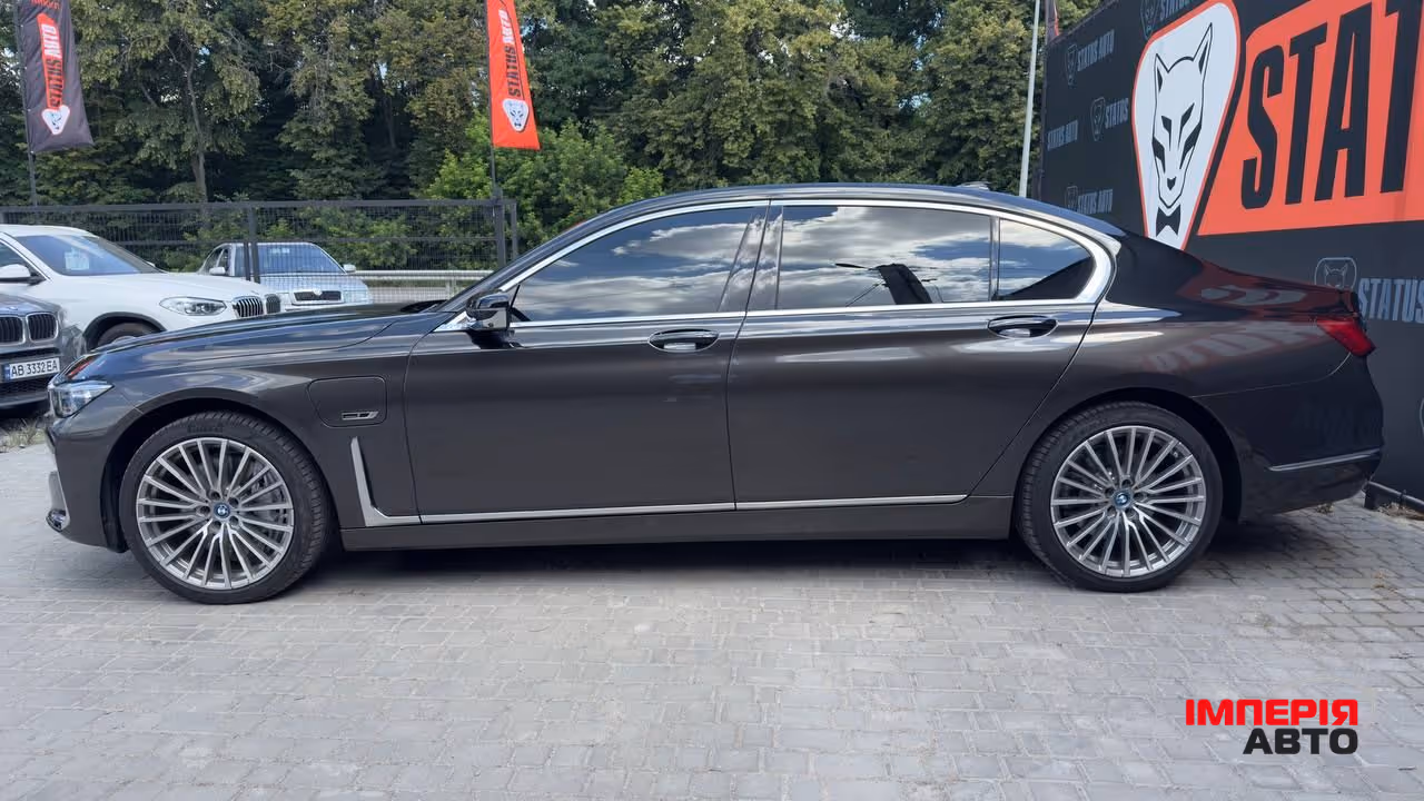 BMW 7 серії - фото 5