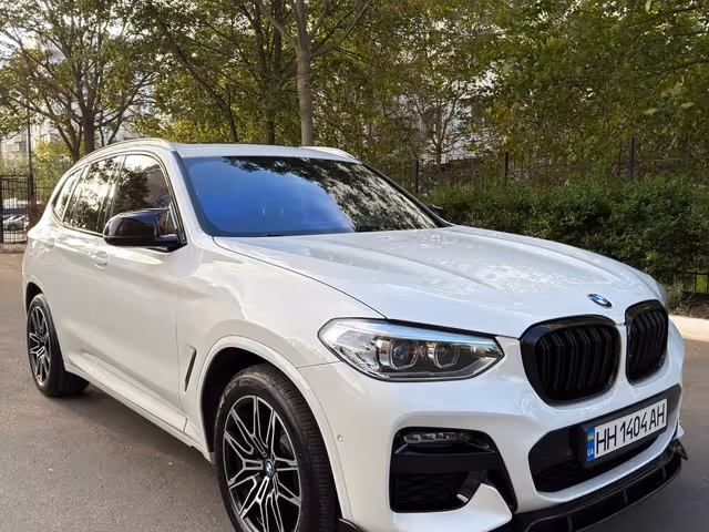 BMW X3 - фото 1
