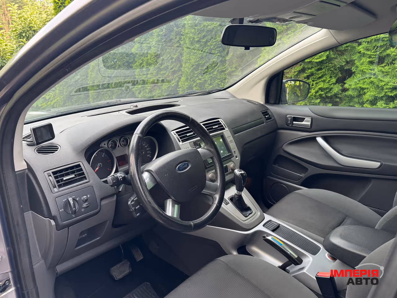 Ford Kuga - фото 6