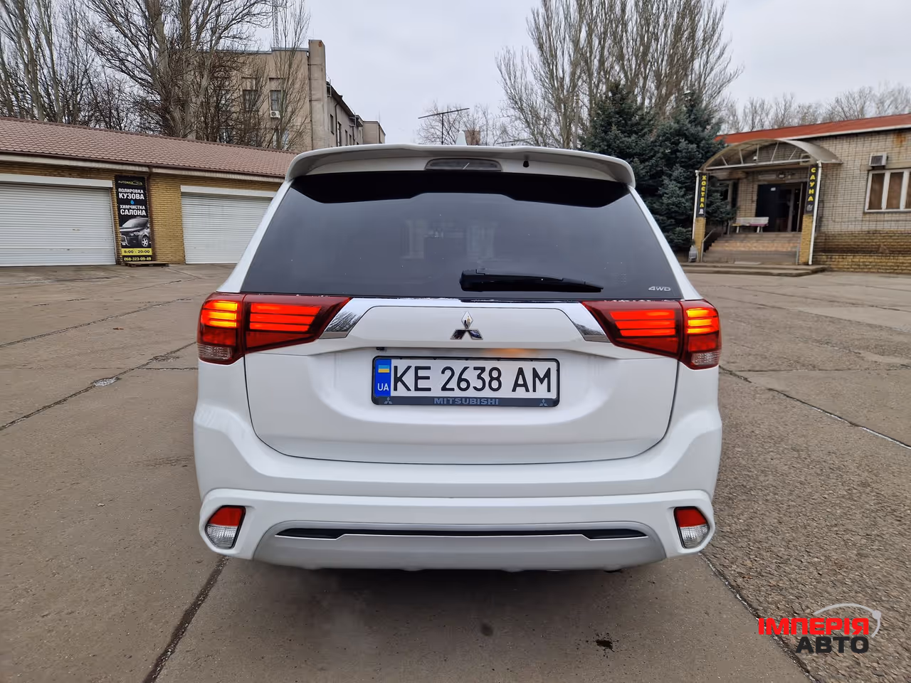 Mitsubishi Outlander - фото 5