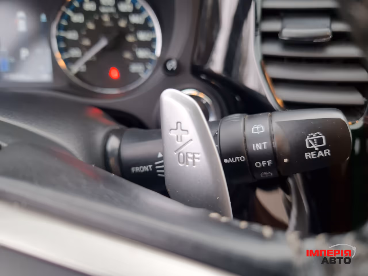 Mitsubishi Outlander - фото 23