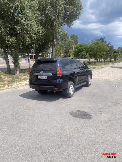 Toyota Land Cruiser Prado - фото 3
