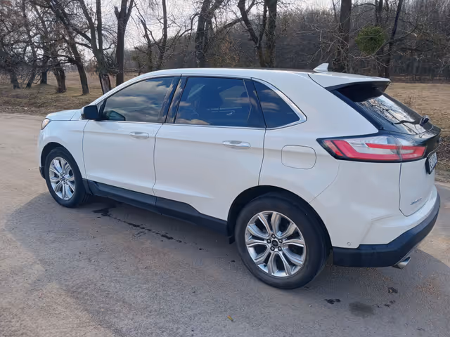 Ford Edge - фото 2